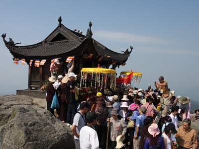 Spiritual tourism thrives in Quang Ninh
